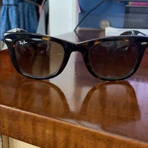 Ray-Ban Tortoise Shell Foldable Raybans